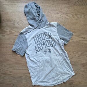 Under Armour short sleeve hoodie. Size Men Small.